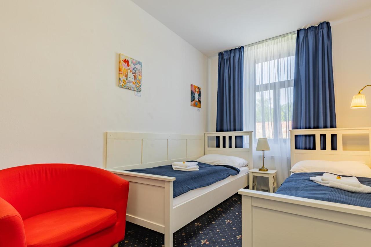 Hotel Amadeus Ceske Budejovice Bagian luar foto