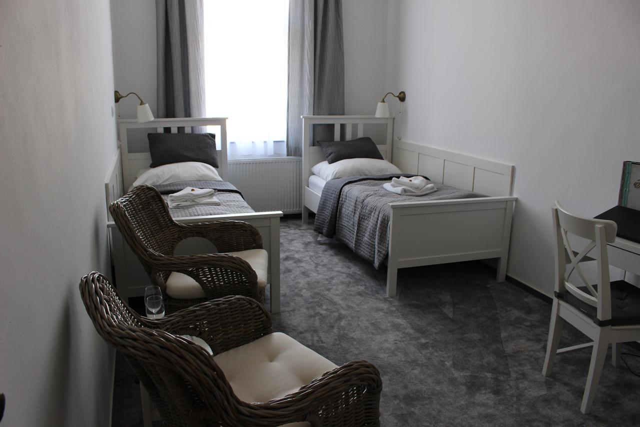 Hotel Amadeus Ceske Budejovice Bagian luar foto