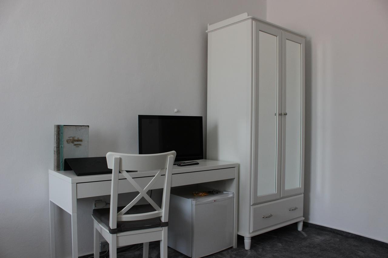 Hotel Amadeus Ceske Budejovice Bagian luar foto